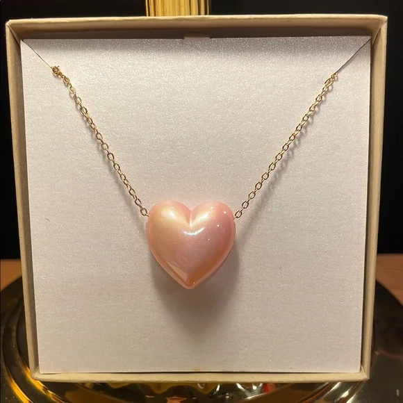 Elegant Pink Heart Necklace NWT - Picture 3 of 4